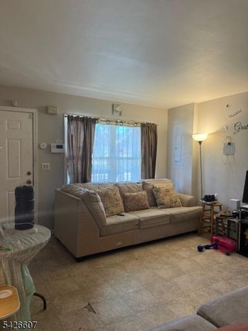 290 Bergen St 2, Newark City, NJ 07103