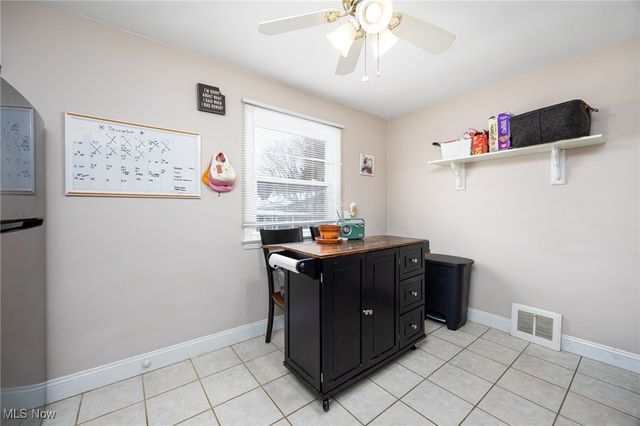 6220 Traymore Avenue, Brooklyn, OH 44144