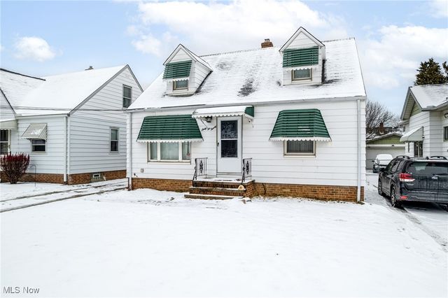 6220 Traymore Avenue, Brooklyn, OH 44144