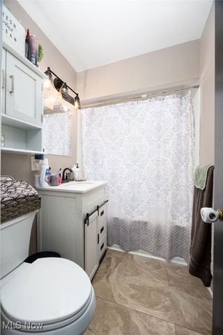 6220 Traymore Avenue, Brooklyn, OH 44144