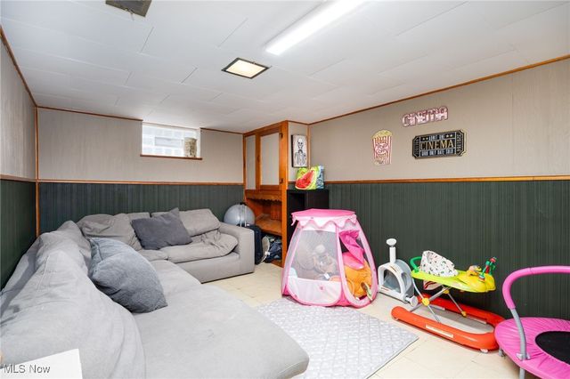 6220 Traymore Avenue, Brooklyn, OH 44144