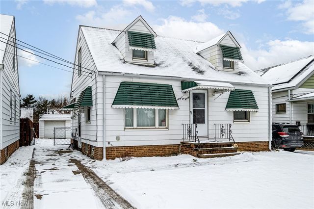 6220 Traymore Avenue, Brooklyn, OH 44144