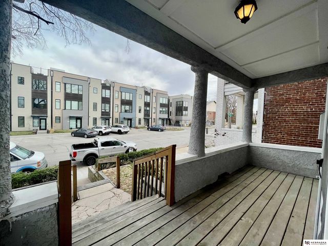 1230 S 11 Street, Omaha, NE 68108