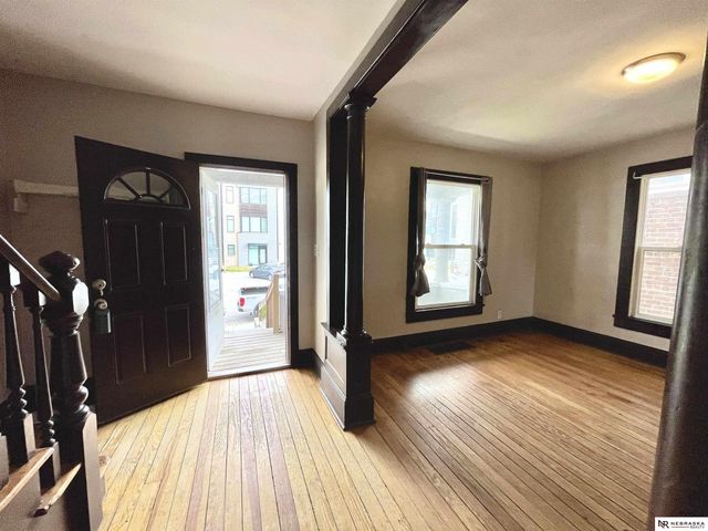 1230 S 11 Street, Omaha, NE 68108