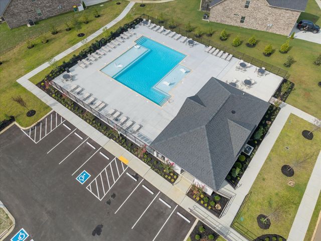 275 Thorpe Dr, Spring Hill, TN 37174