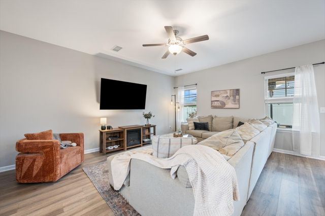 275 Thorpe Dr, Spring Hill, TN 37174