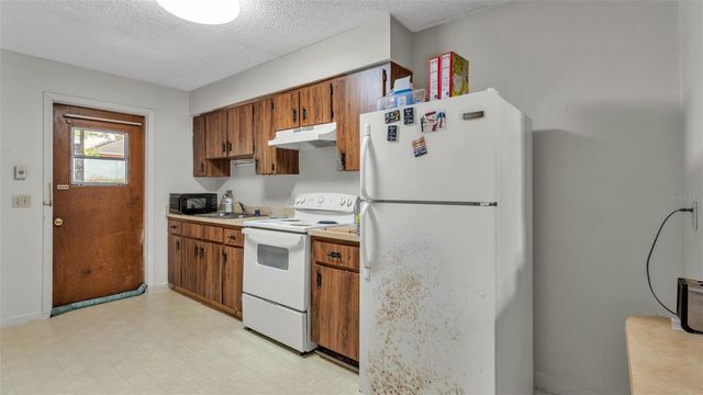 880 CHARMIL AVENUE, Lake Alfred, FL 33850