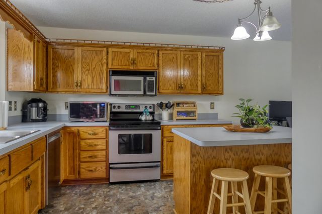 8751 212th Street Court N, Forest Lake, MN 55025