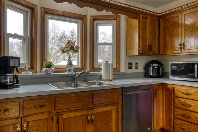 8751 212th Street Court N, Forest Lake, MN 55025