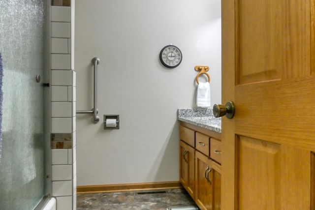 8751 212th Street Court N, Forest Lake, MN 55025