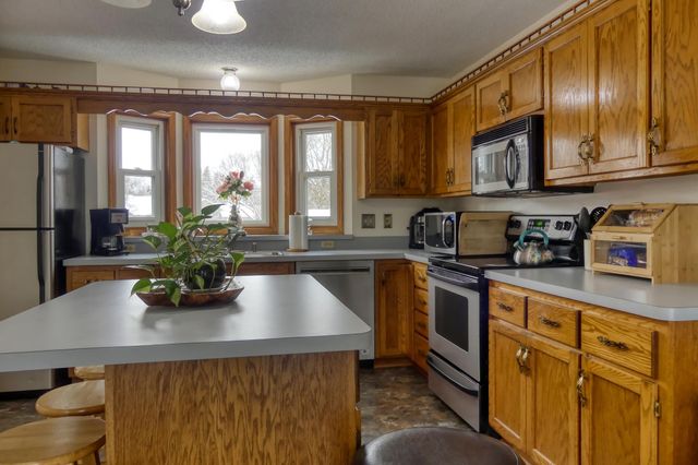 8751 212th Street Court N, Forest Lake, MN 55025