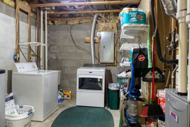 8751 212th Street Court N, Forest Lake, MN 55025