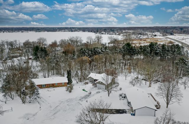 8751 212th Street Court N, Forest Lake, MN 55025