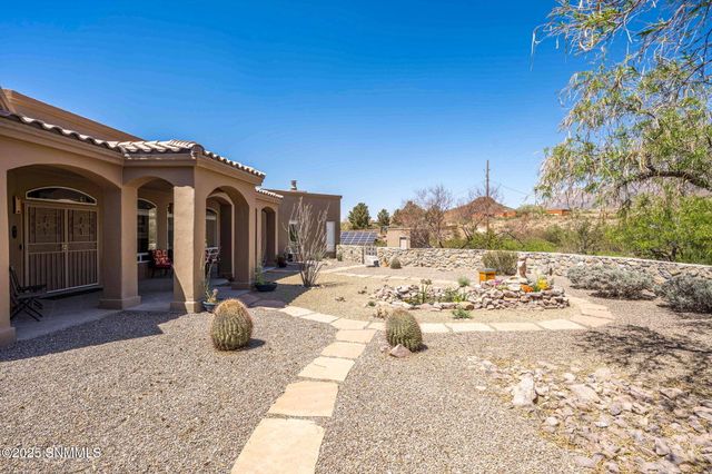 4972 Black Quartz Road, Las Cruces, NM 88011