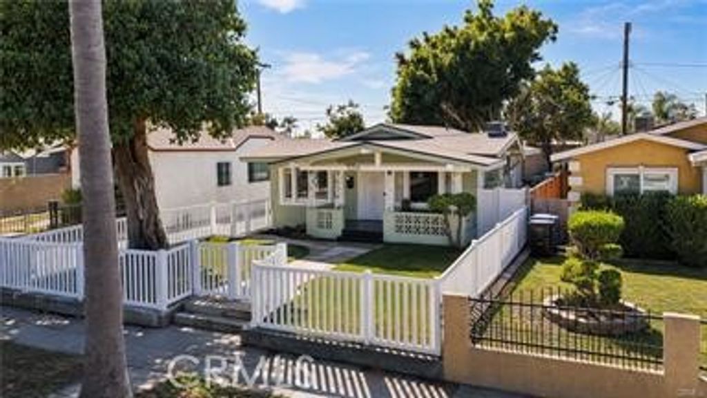 5215 S Van Ness, Los Angeles, CA 90062 — photo 2