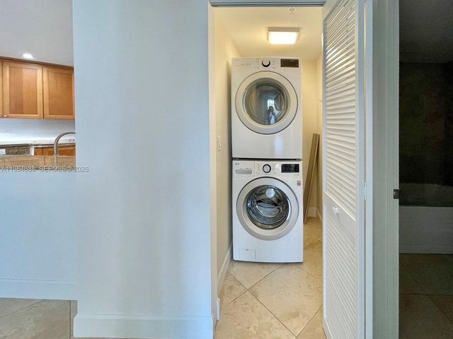 55 Merrick Way 715, Coral Gables, FL 33134