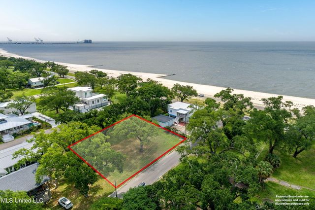 103 E Azalea Drive, Long Beach, MS 39560