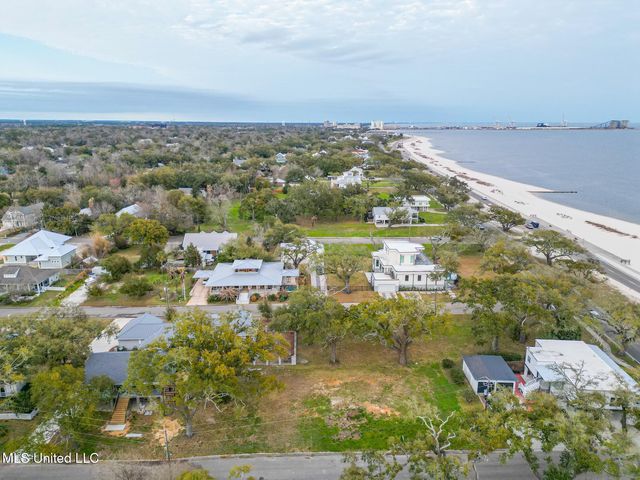 103 E Azalea Drive, Long Beach, MS 39560