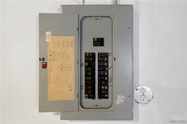 81 Huth Road, Cheektowaga, NY 14225