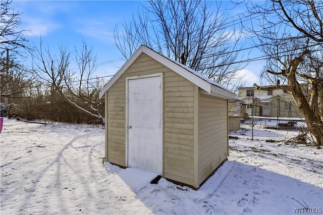 81 Huth Road, Cheektowaga, NY 14225