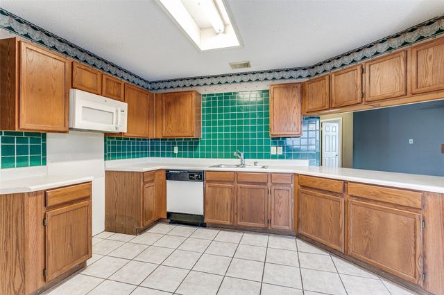 4223 Lakebend West DR, San Antonio, TX 78244