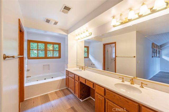 26 Sausalito Circle E, Manhattan Beach, CA 90266