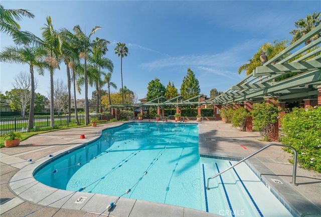 26 Sausalito Circle E, Manhattan Beach, CA 90266