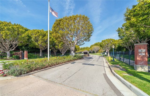 26 Sausalito Circle E, Manhattan Beach, CA 90266