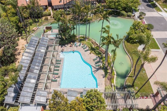 26 Sausalito Circle E, Manhattan Beach, CA 90266