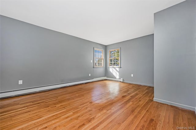 655 Molloy Street, Copiague, NY 11726