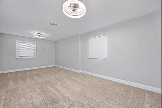 655 Molloy Street, Copiague, NY 11726