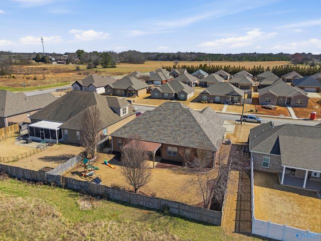 1007 Worton Grange, Decatur, AL 35603