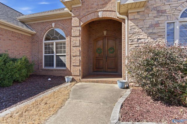 1007 Worton Grange, Decatur, AL 35603