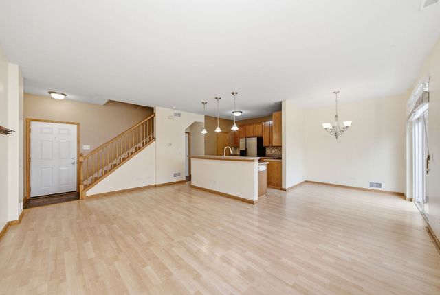 5009 Corning Court 5009, Plainfield, IL 60586