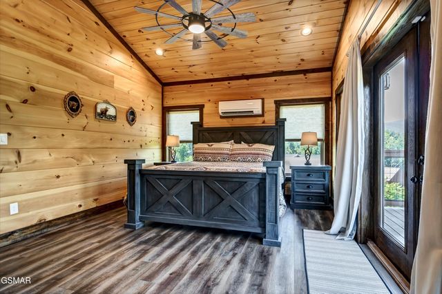 809 Wattle Blossom Way, Gatlinburg, TN 37738