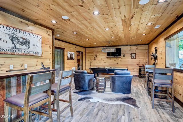 809 Wattle Blossom Way, Gatlinburg, TN 37738