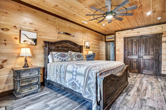 809 Wattle Blossom Way, Gatlinburg, TN 37738