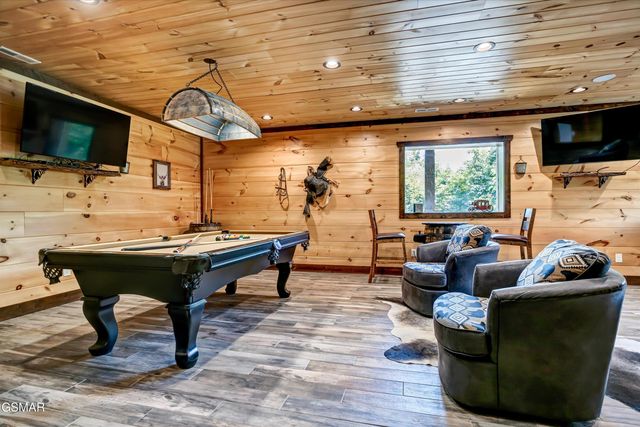 809 Wattle Blossom Way, Gatlinburg, TN 37738