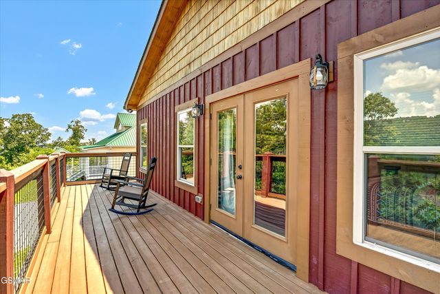 809 Wattle Blossom Way, Gatlinburg, TN 37738