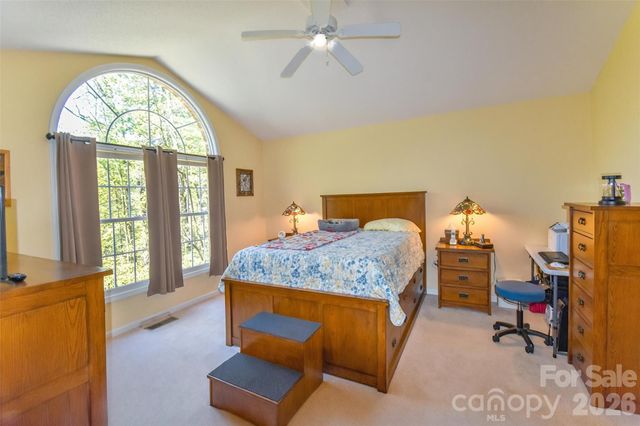 548 Thunder Road, Brevard, NC 28712