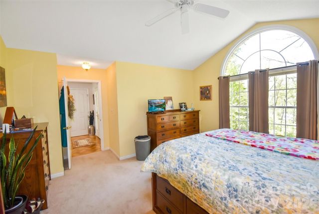 548 Thunder Road, Brevard, NC 28712