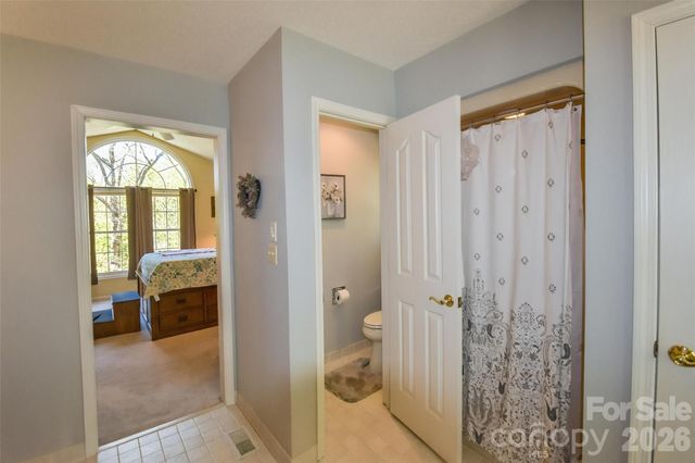548 Thunder Road, Brevard, NC 28712