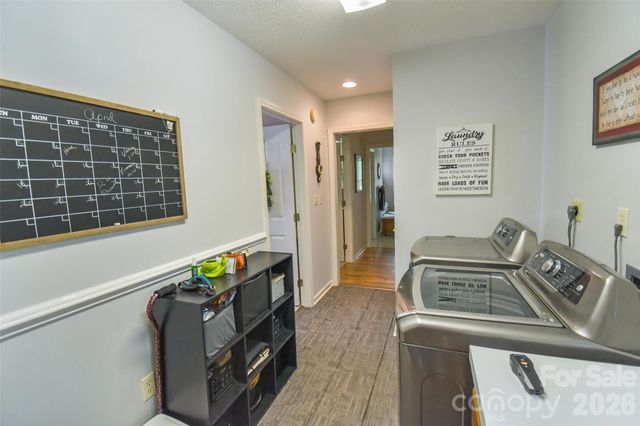 548 Thunder Road, Brevard, NC 28712