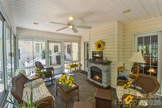 548 Thunder Road, Brevard, NC 28712