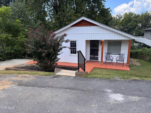 2221 Bay Street, Bristol, TN 37620