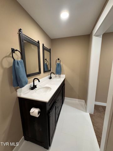 2221 Bay Street, Bristol, TN 37620