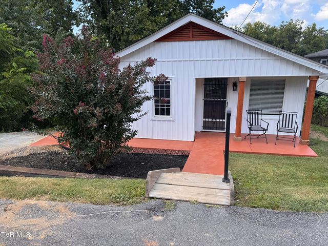 2221 Bay Street, Bristol, TN 37620