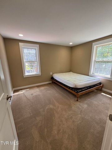 2221 Bay Street, Bristol, TN 37620