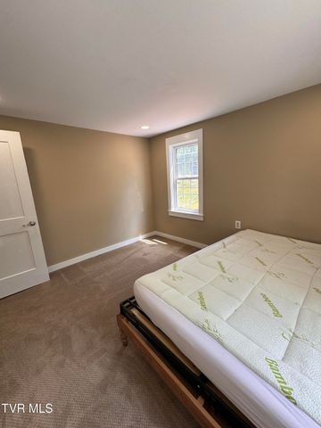 2221 Bay Street, Bristol, TN 37620