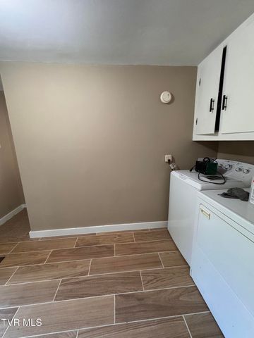 2221 Bay Street, Bristol, TN 37620